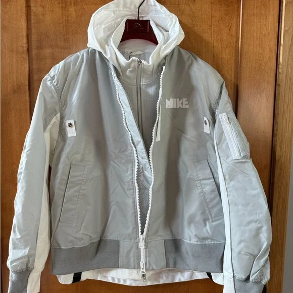 NIKE x SACAI Layered Bomber Jacket CV5732-097 Men's size XL